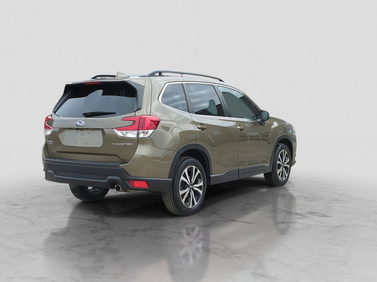 Used 2023 Subaru Forester Limited AWD/4WD image 8