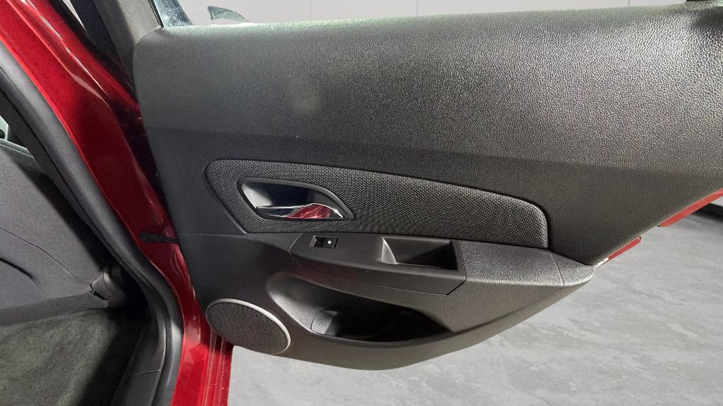 Used 2014 Chevrolet Cruze LT w/ All-Star Edition FWD image 31