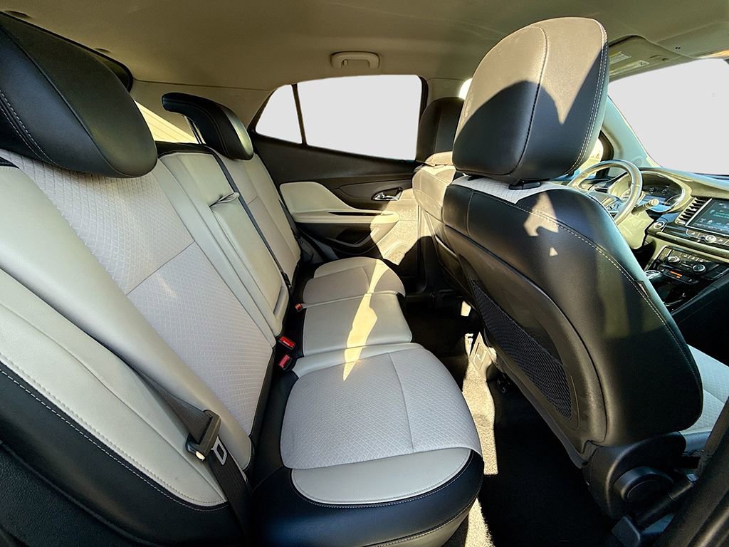 Used 2020 Buick Encore Preferred w/ Safety Package image 19