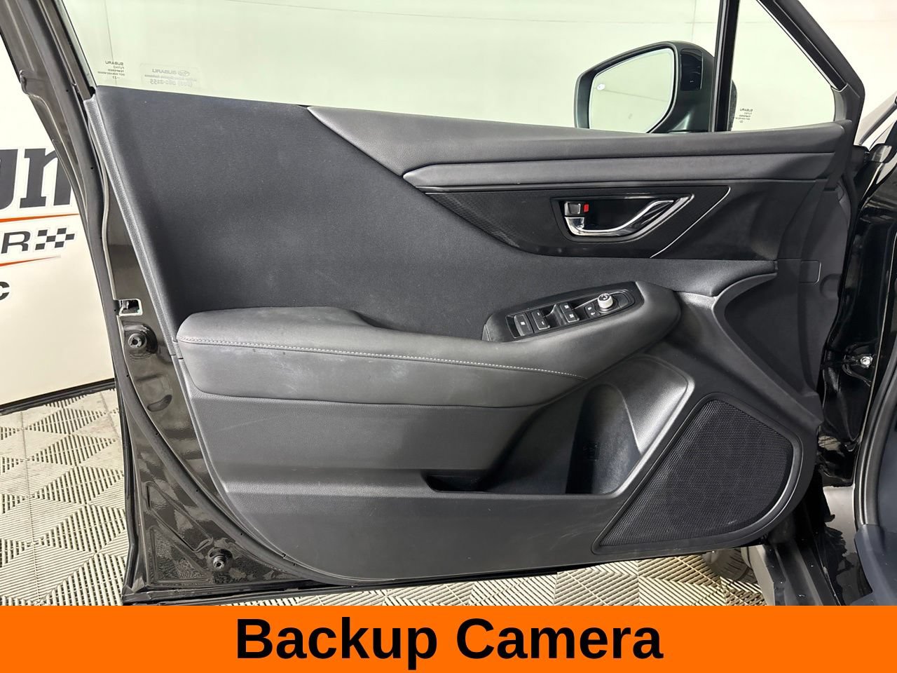 Used 2024 Subaru Outback Premium AWD/4WD image 11