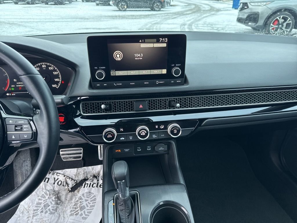 Used 2025 Honda Civic Sport image 17