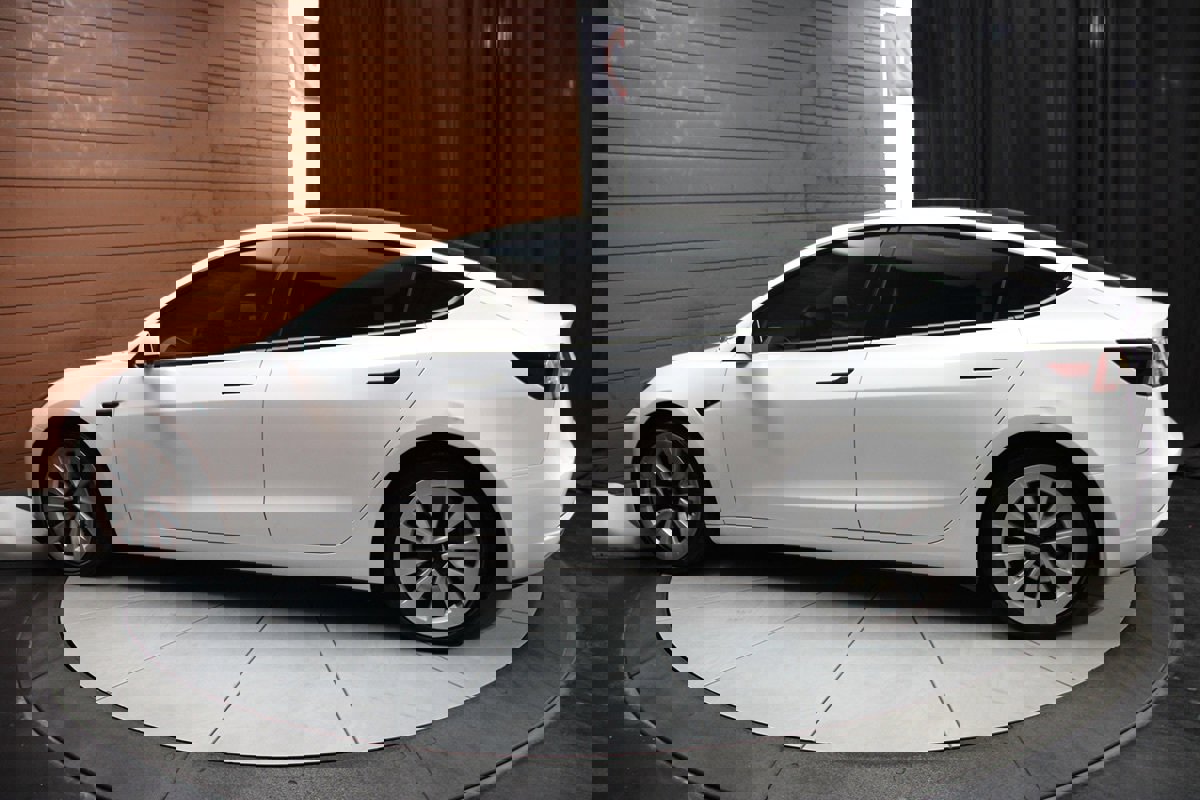 Used 2023 Tesla Model 3 Long Range image 21