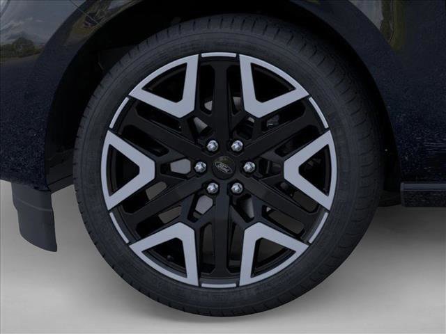 New 2025 Ford Expedition Platinum w/ Platinum Ultimate Package image 19