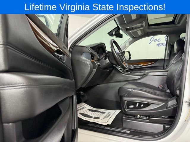 Used 2019 Cadillac Escalade Luxury image 13