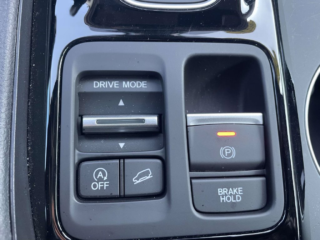 Used 2025 Honda Pilot EX-L image 29