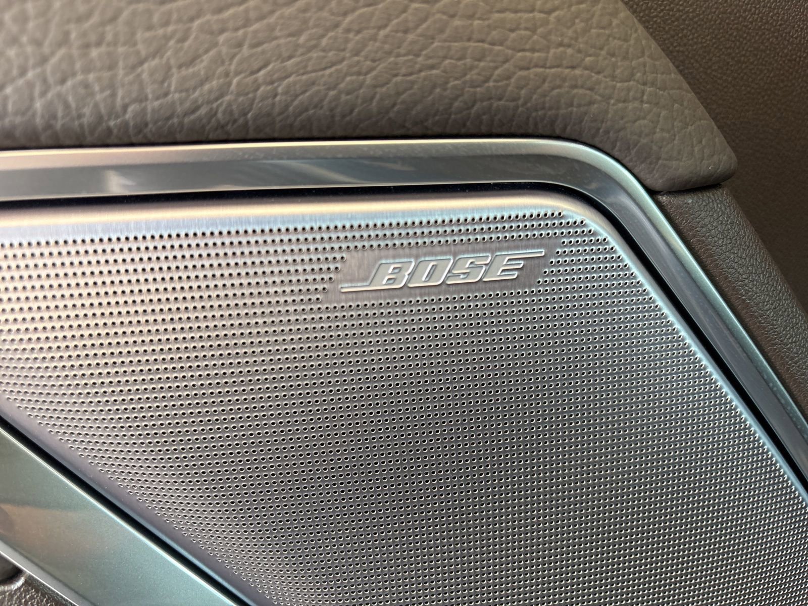 Used 2025 GMC Sierra 2500 Denali w/ Denali Reserve Package AWD/4WD image 15