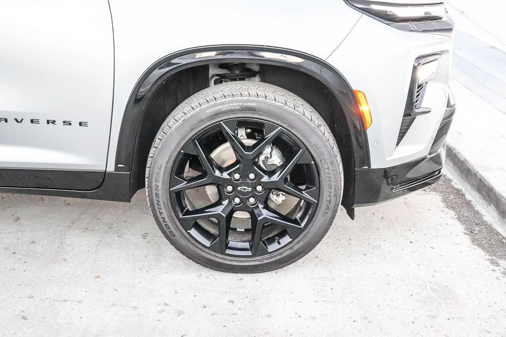 Used 2024 Chevrolet Traverse RS AWD/4WD image 11