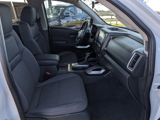 Used 2023 Nissan Frontier SV w/ SV Convenience Package RWD image 29
