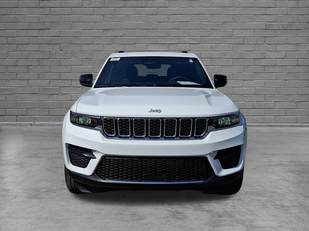 New 2026 Jeep Grand Cherokee Laredo X AWD/4WD image 2