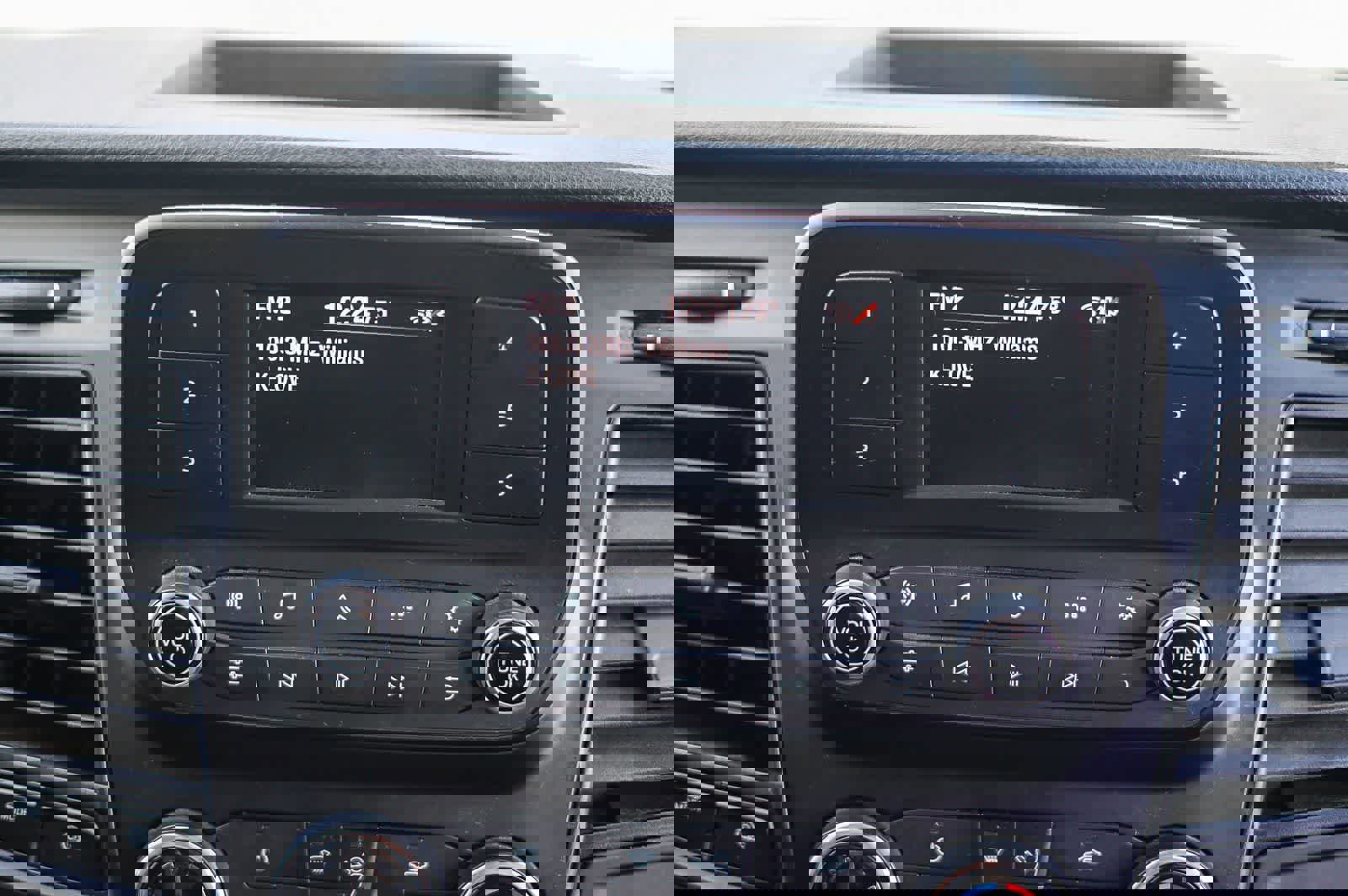 Used 2020 Ford Transit 150 Low Roof image 14