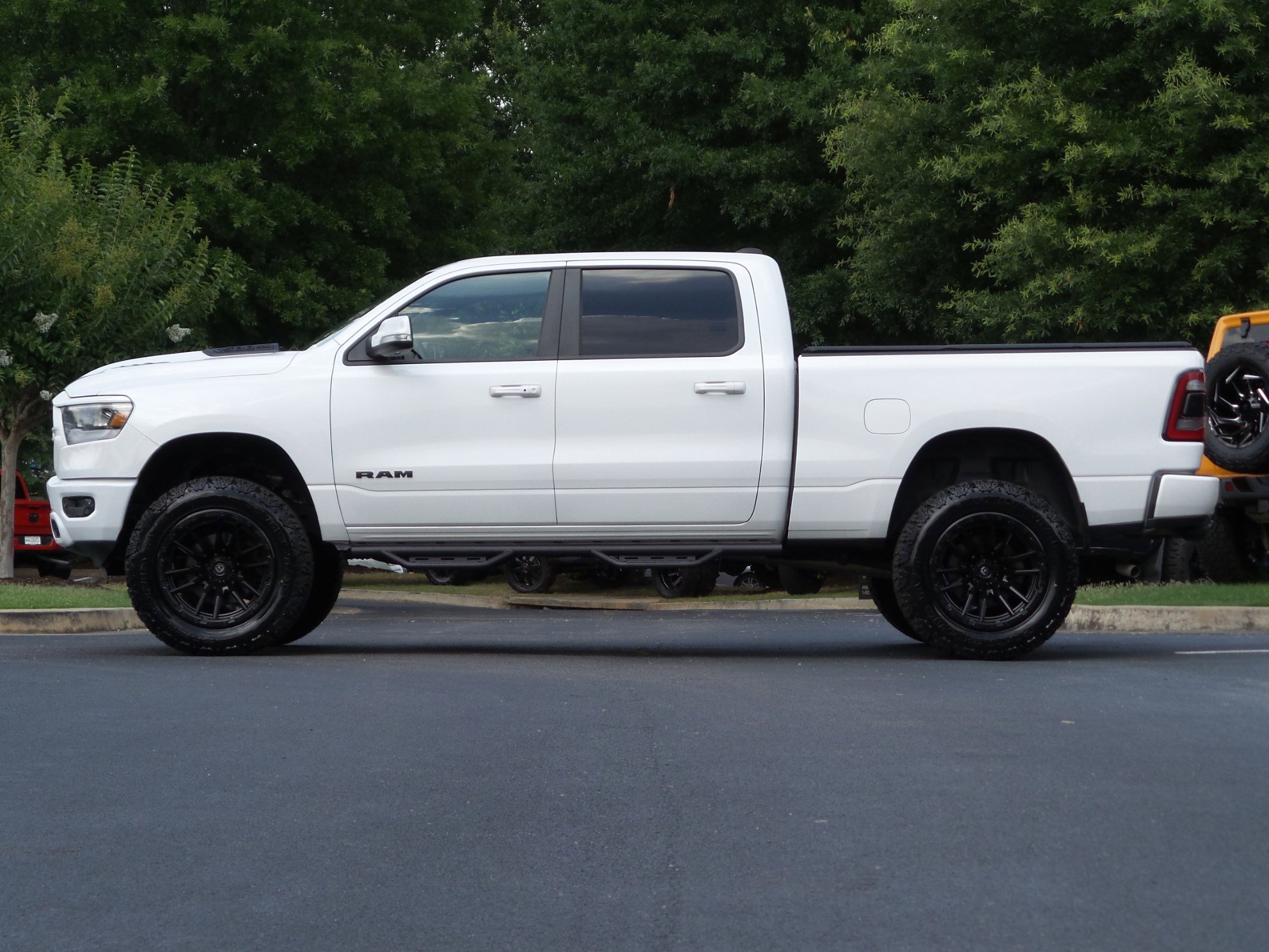 Used 2019 RAM 1500 Sport w/ Level 2 Equipment Group AWD/4WD image 5