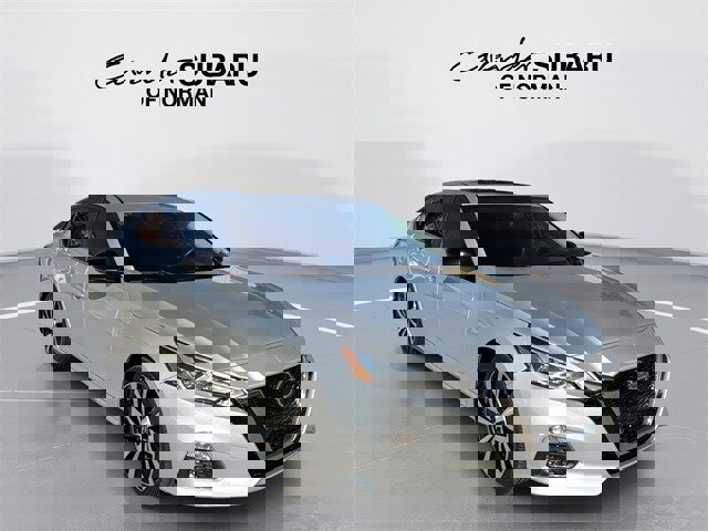 Used 2021 Nissan Altima 2.5 SR w/ SR Premium Package