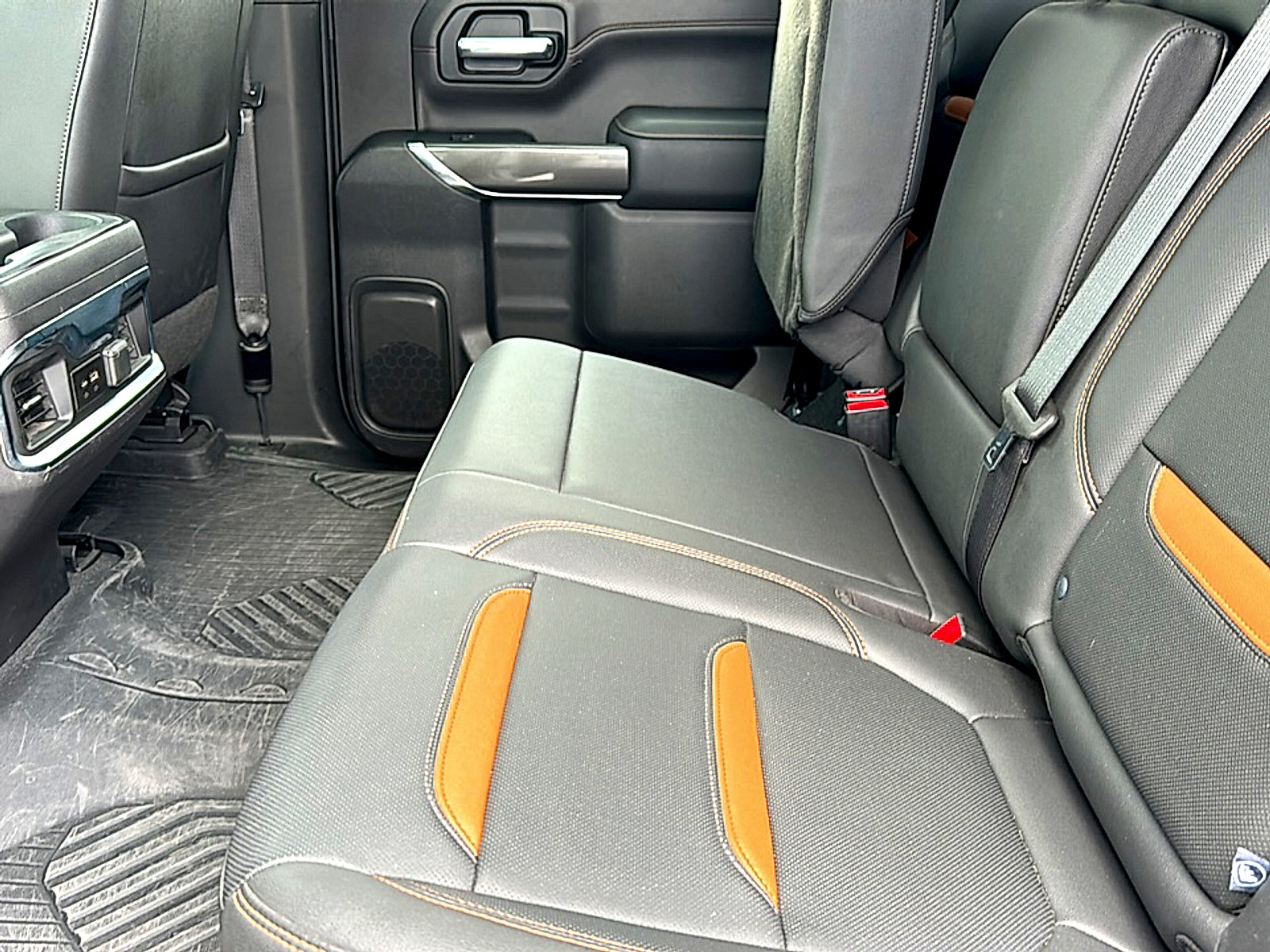 Used 2022 GMC Sierra 1500 AT4 w/ AT4 Preferred Package image 18