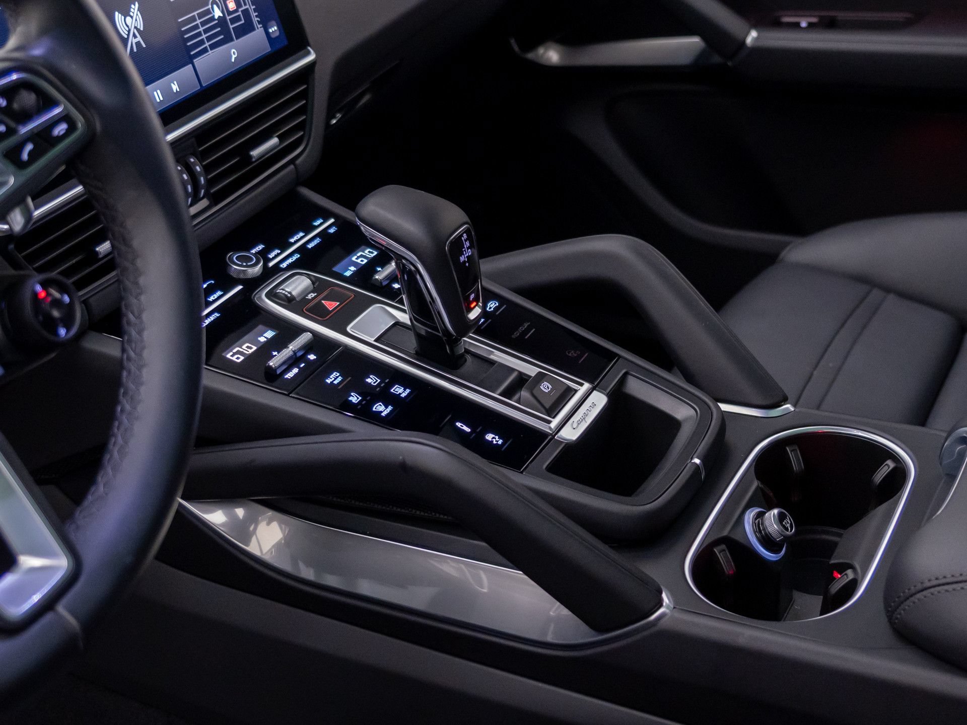 Certified 2023 Porsche Cayenne Turbo AWD/4WD image 13