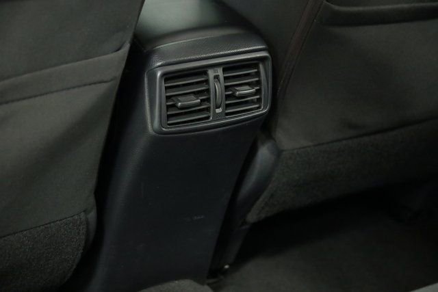 Used 2016 Nissan Rogue SV image 29