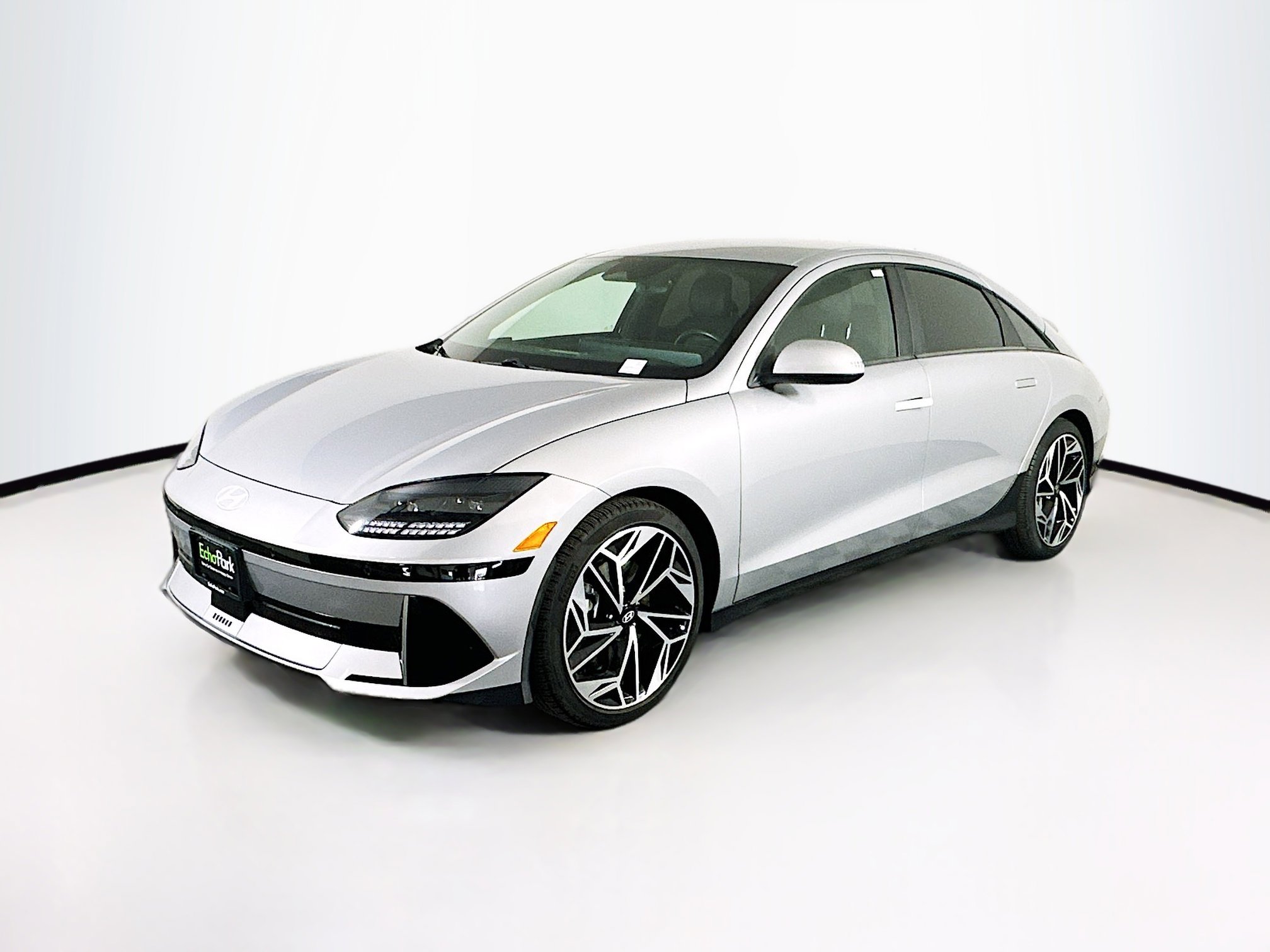 Used 2024 Hyundai Ioniq 6 SEL RWD image 3