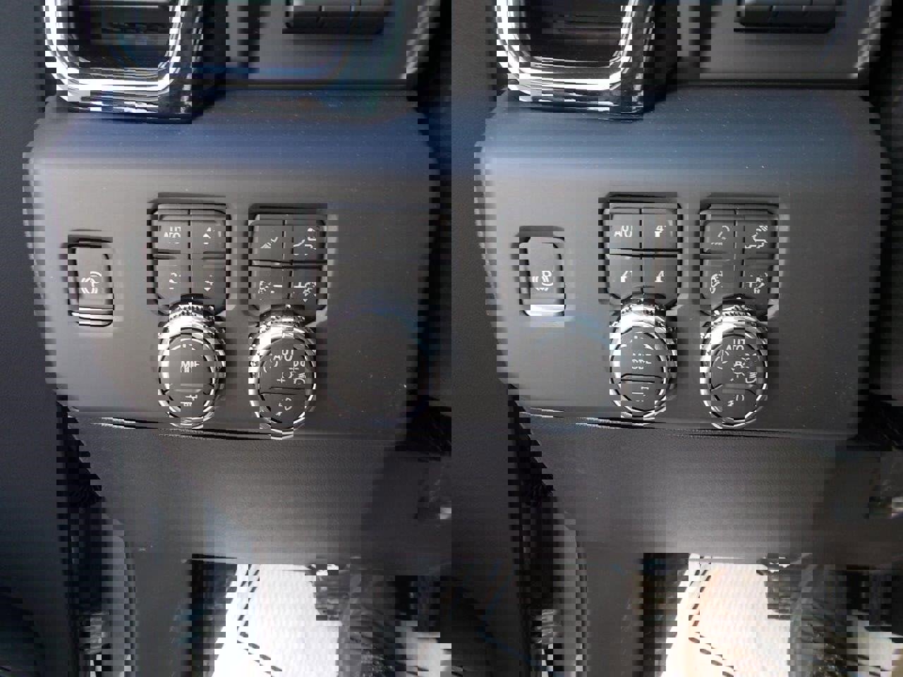 New 2026 GMC Sierra 2500 Denali w/ Denali Reserve Package image 14