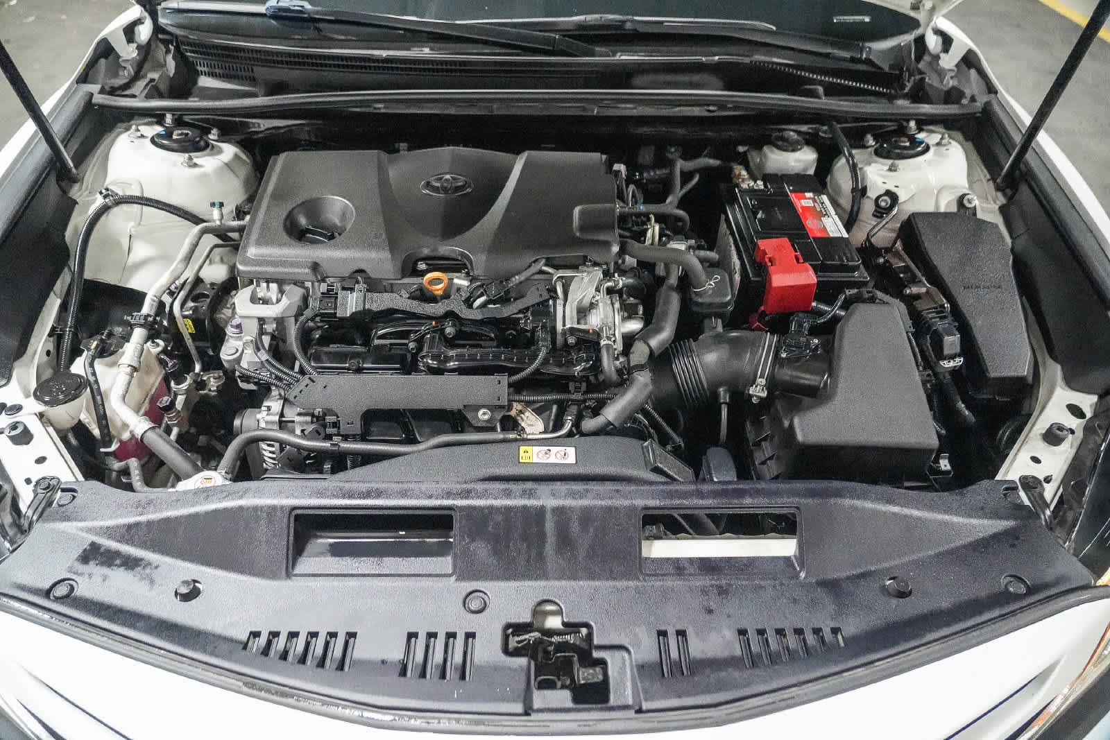 Certified 2019 Toyota Camry SE w/ Carpet Mat Package FWD image 28