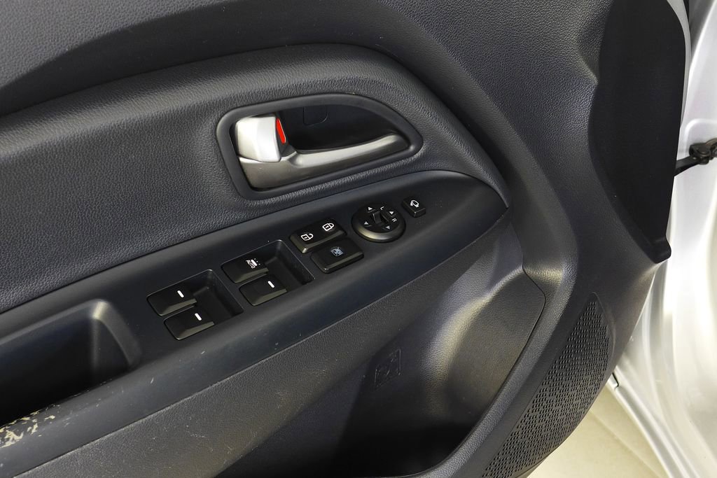 Used 2016 Kia Rio SX image 12