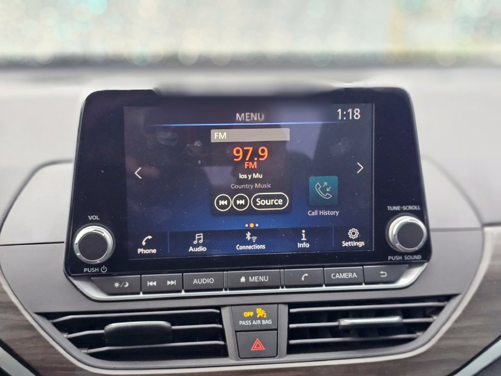 Used 2023 Nissan Altima 2.5 SV AWD/4WD image 19