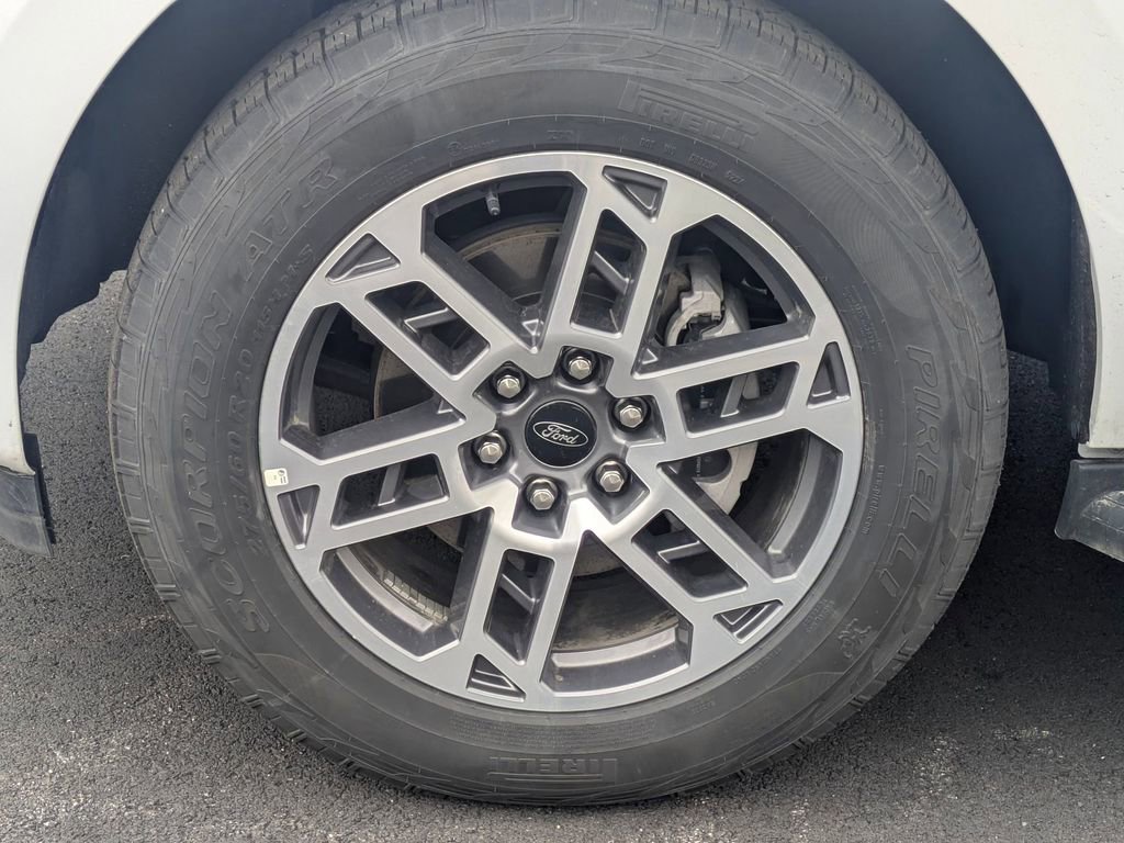 Used 2025 Ford Expedition Active image 11