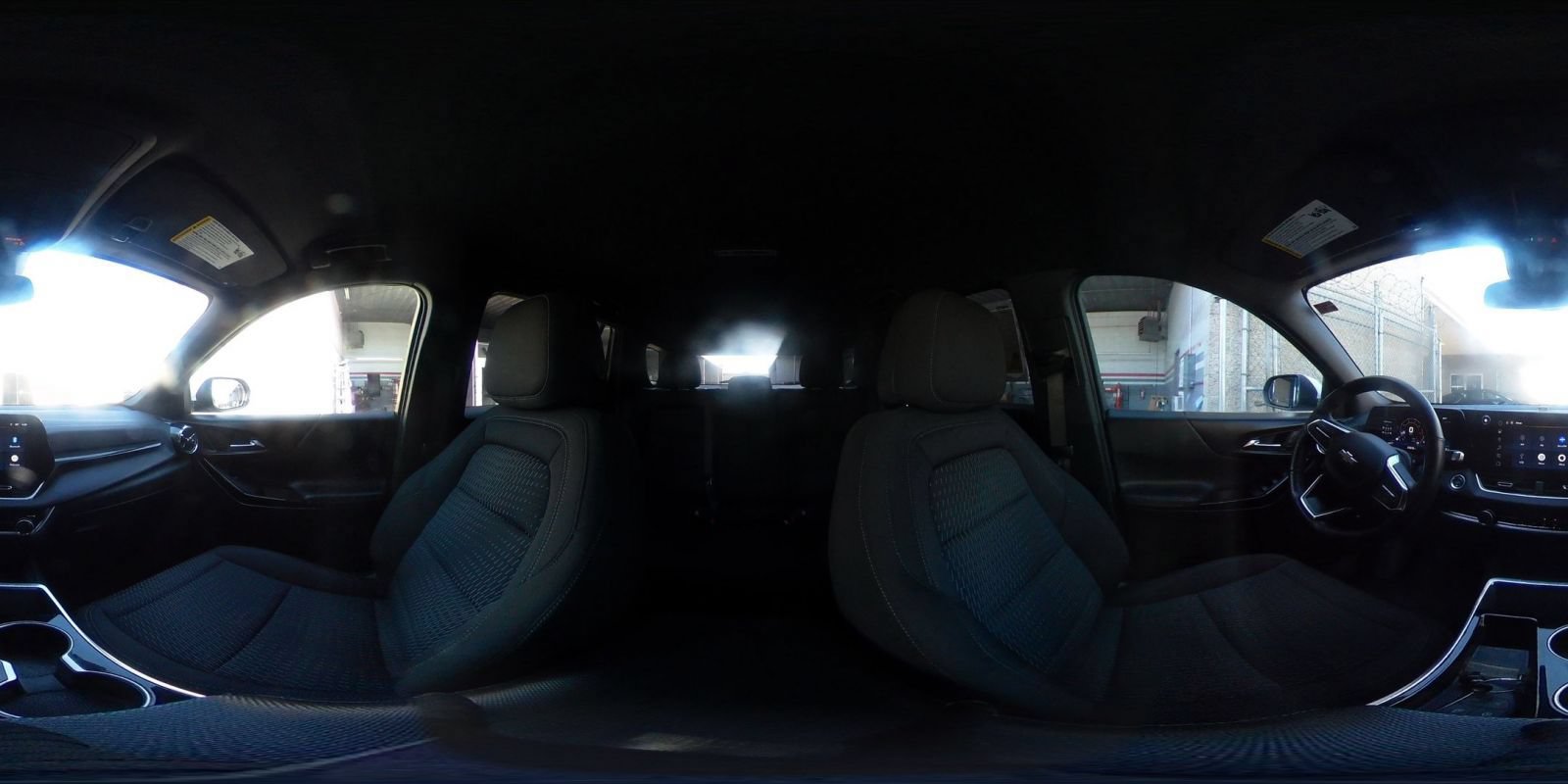 Used 2025 Chevrolet Equinox LT AWD/4WD image 43