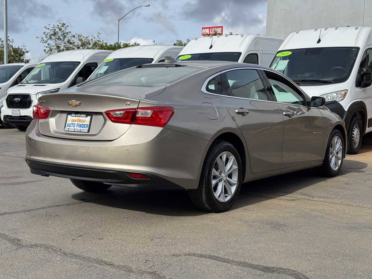 Used 2025 Chevrolet Malibu LT FWD image 14