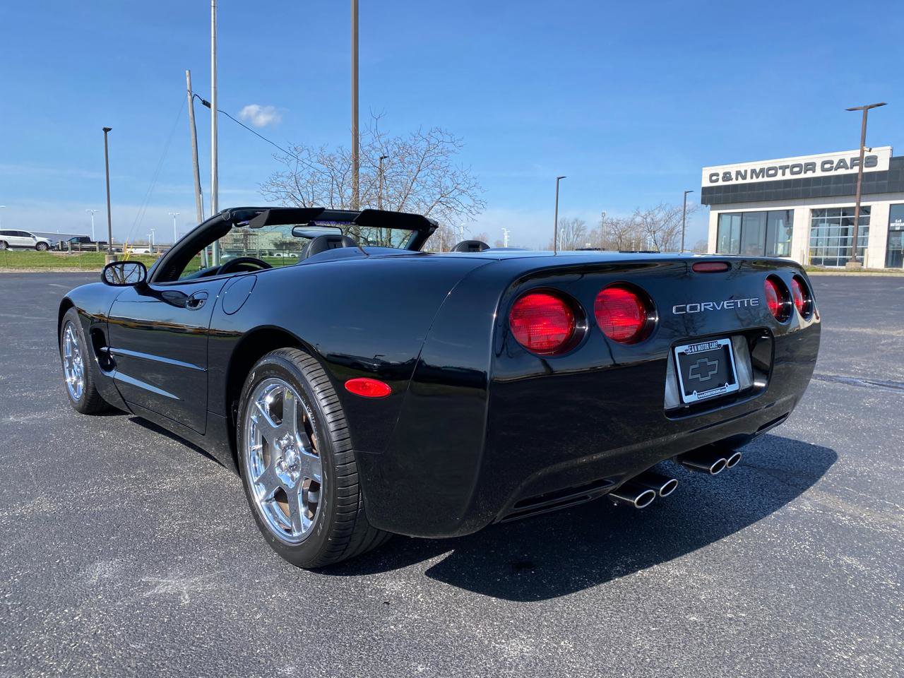 Used 1999 Chevrolet Corvette Convertible w/ Memory Pkg RWD image 13