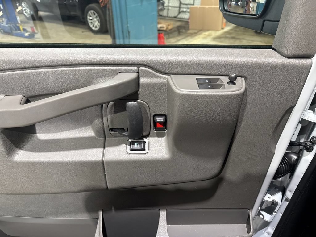 New 2024 GMC Savana 2500 w/ Driver Convenience Package RWD image 13