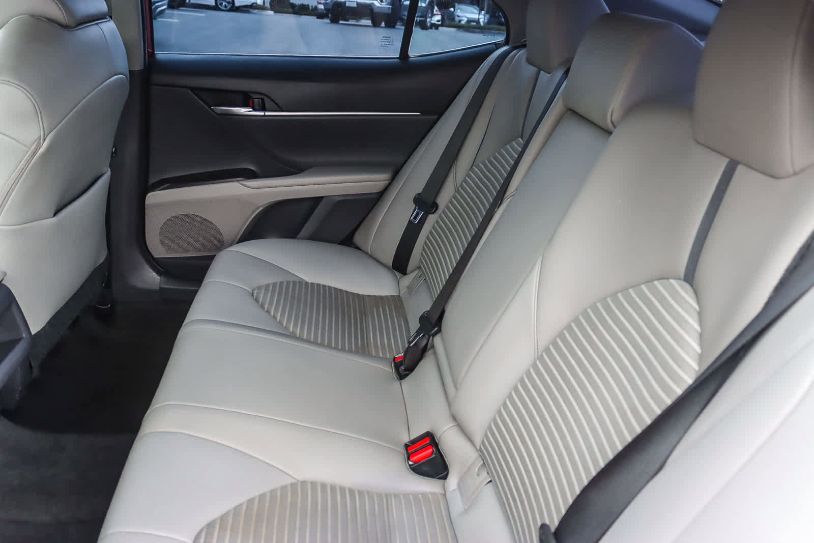 Used 2021 Toyota Camry SE image 17