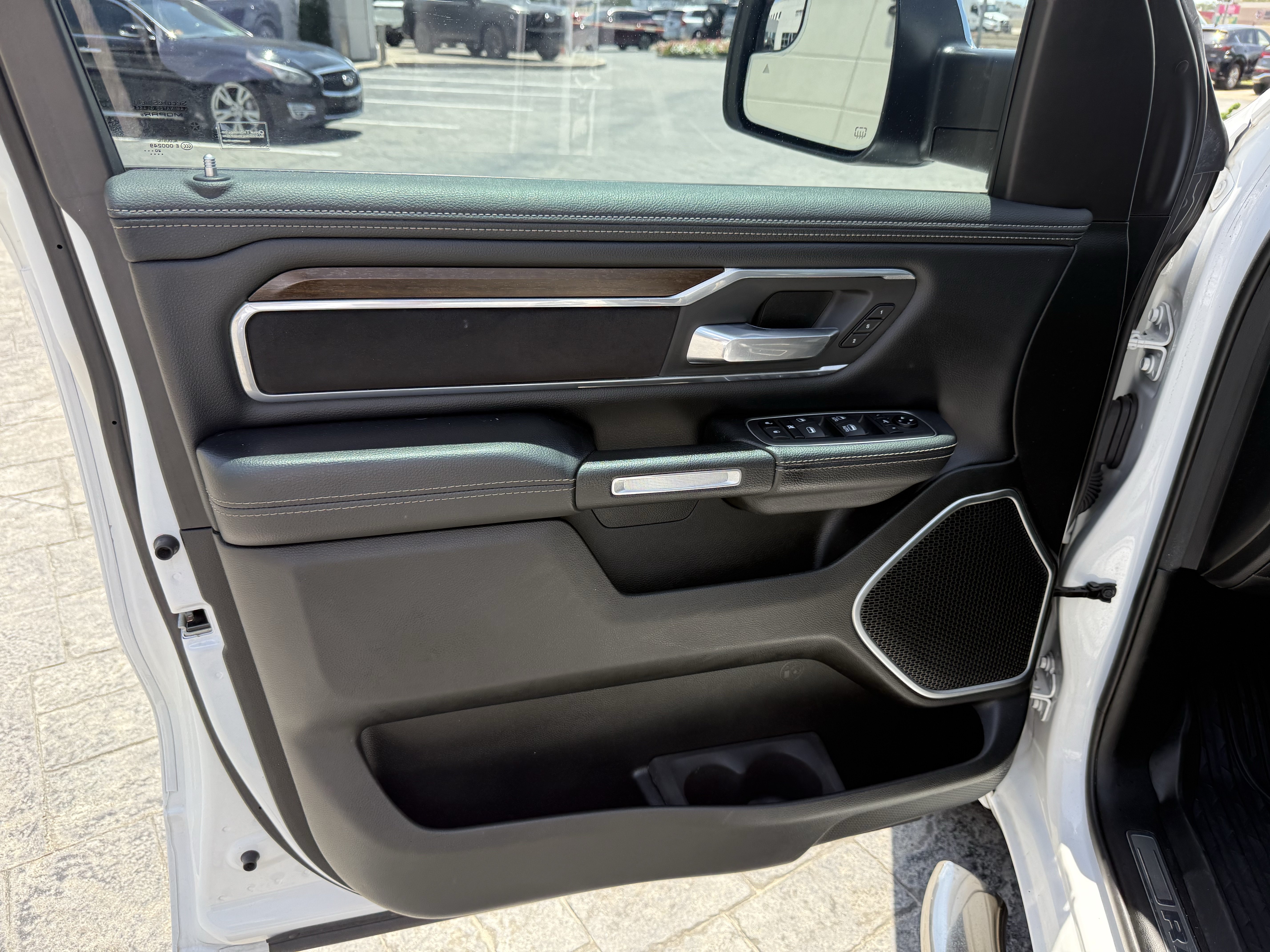 Used 2021 RAM 1500 Laramie RWD image 10