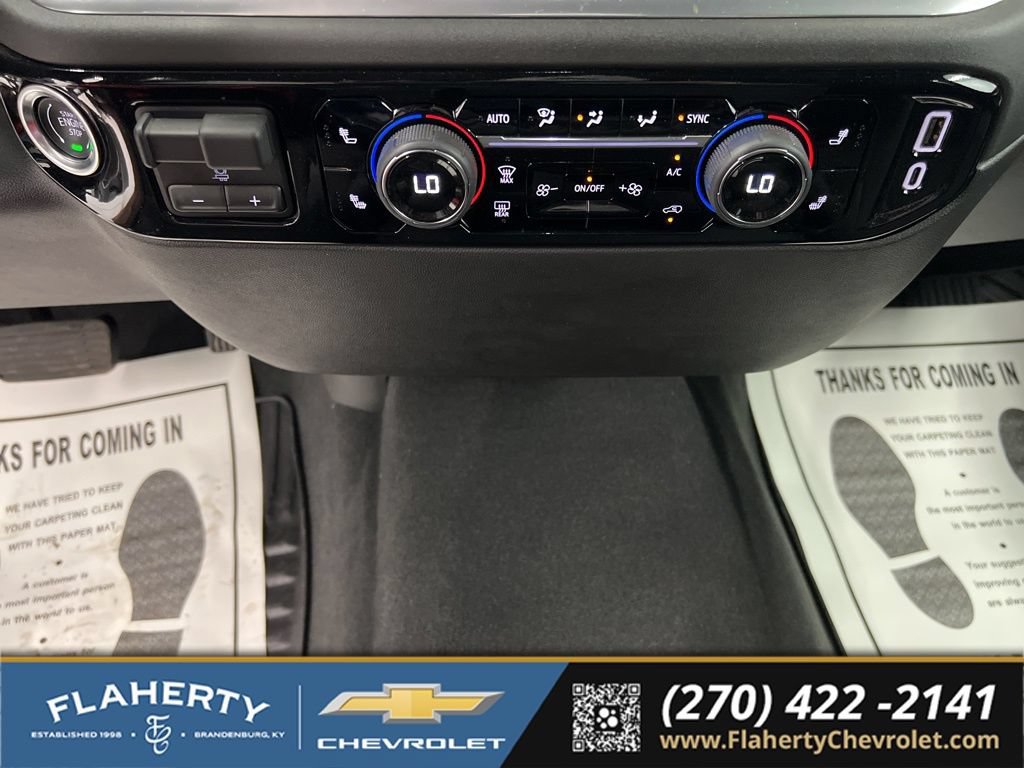 Used 2025 Chevrolet Silverado 1500 LT AWD/4WD image 29