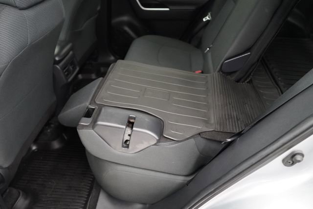 Used 2022 Toyota RAV4 LE image 47
