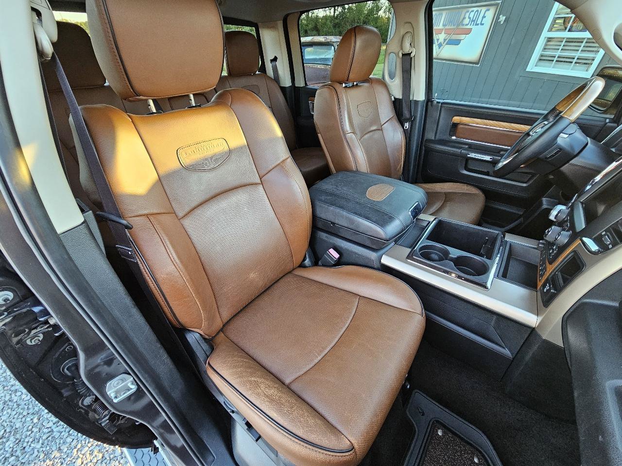 Used 2015 RAM 1500 Laramie Longhorn w/ Convenience Group AWD/4WD image 33