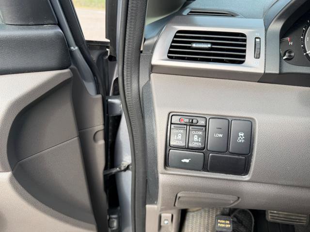 Used 2017 Honda Odyssey EX-L image 31