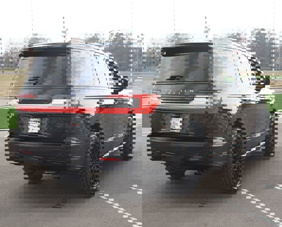 Used 2020 Lincoln Navigator Reserve w/ Equipment Group 208A Reserve image 16