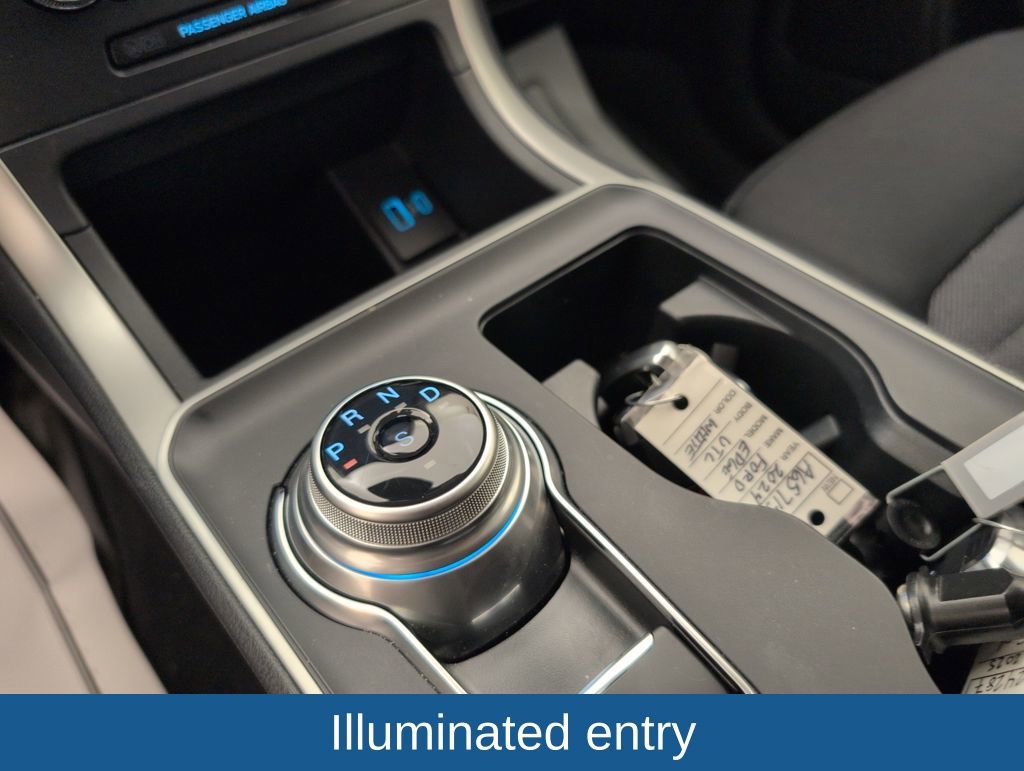 Used 2024 Ford Edge SE image 28