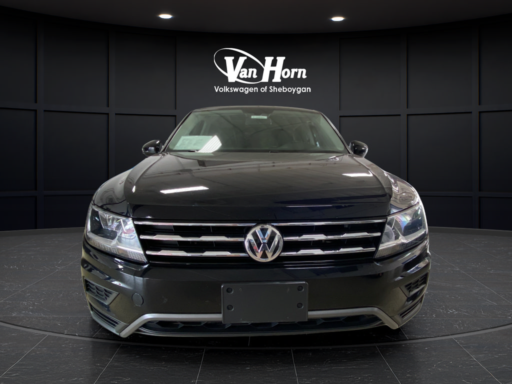 Used 2019 Volkswagen Tiguan SE w/ Panoramic Sunroof Package AWD/4WD image 2