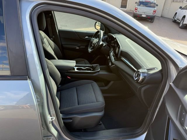 Used 2025 Chevrolet Equinox LT w/ Safety and Technology Package image 37