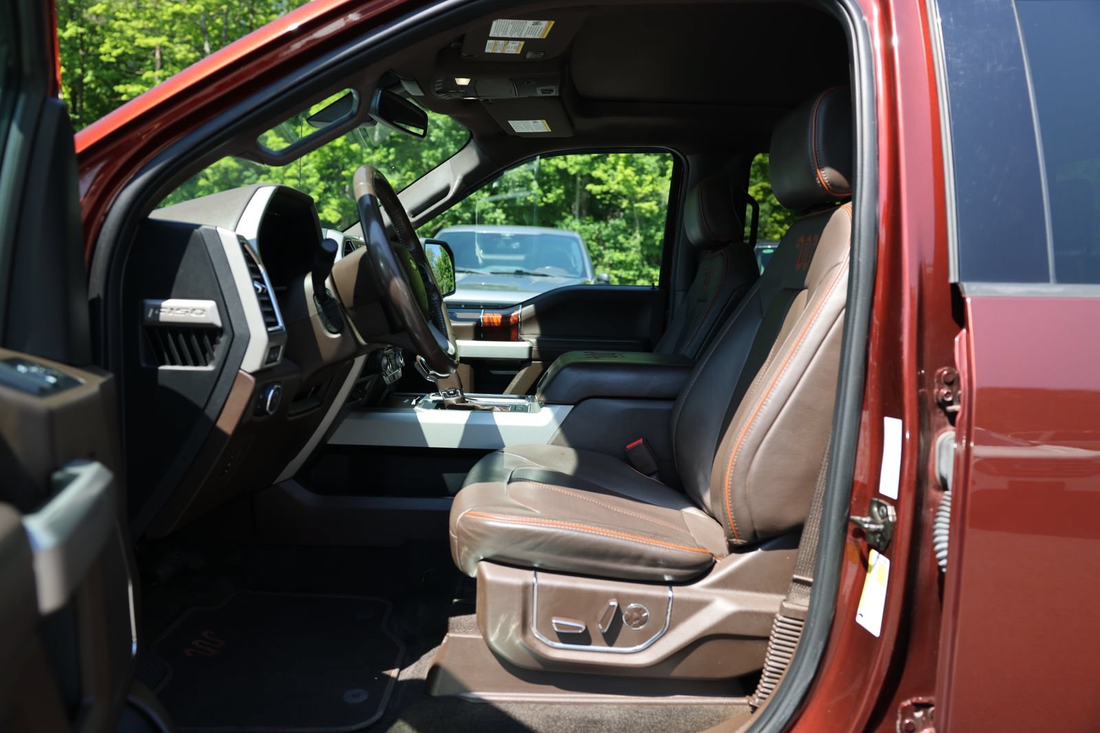 Used 2016 Ford F150 King Ranch w/ Equipment Group 601A Luxury AWD/4WD image 16