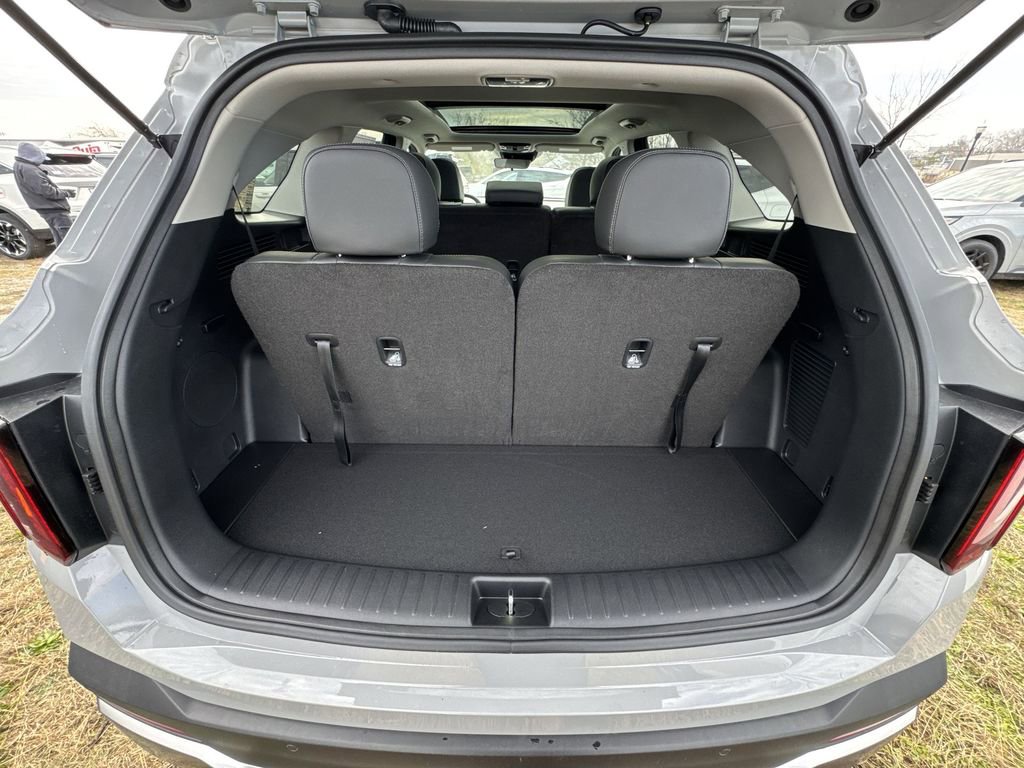 New 2026 Kia Sorento S w/ S Panoramic Sunroof Package FWD image 24