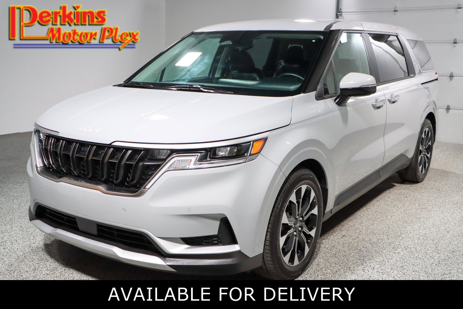 Used 2024 Kia Carnival EX