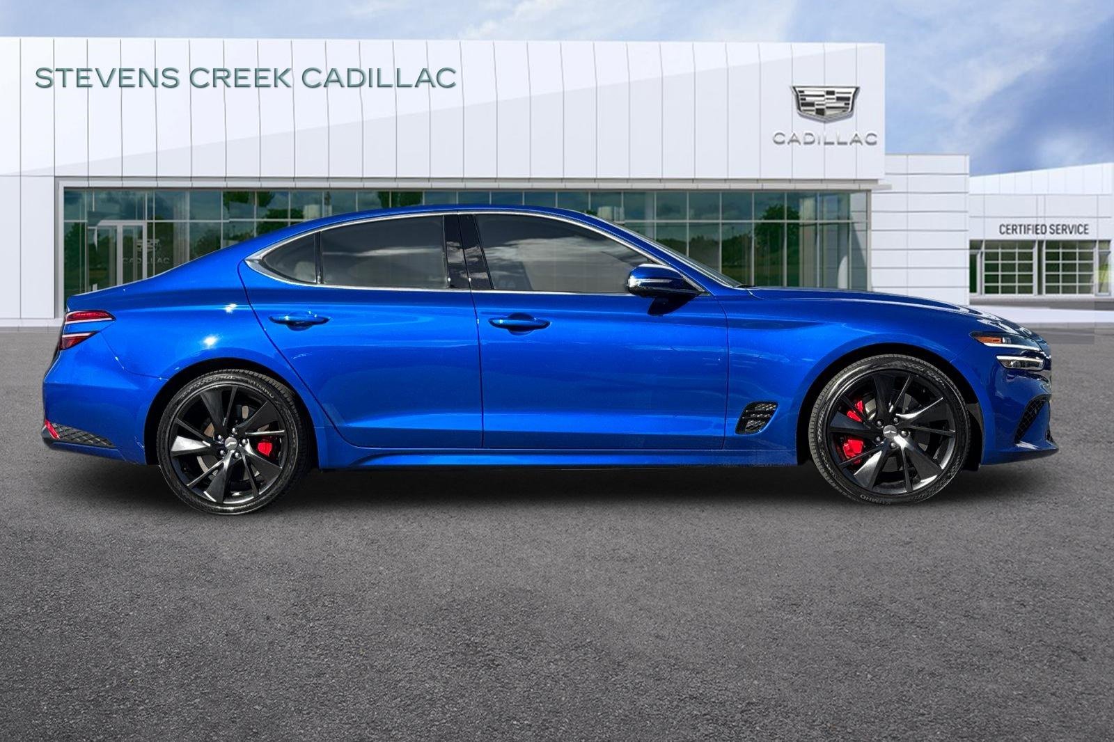 Used 2022 Genesis G70 3.3T image 2