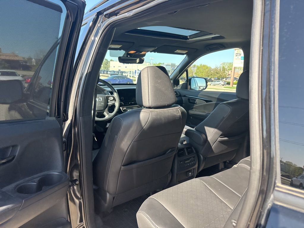 Used 2023 Honda Passport Elite image 41