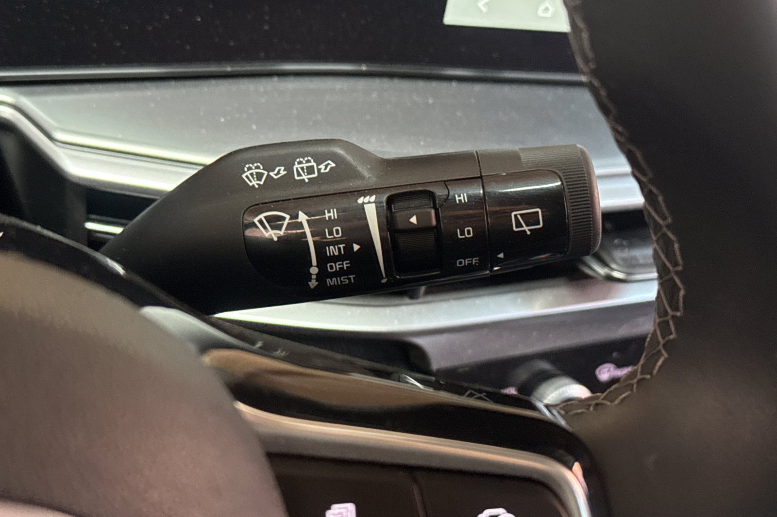 Used 2025 Kia Sorento EX w/ Panoramic Sunroof Package AWD/4WD image 36