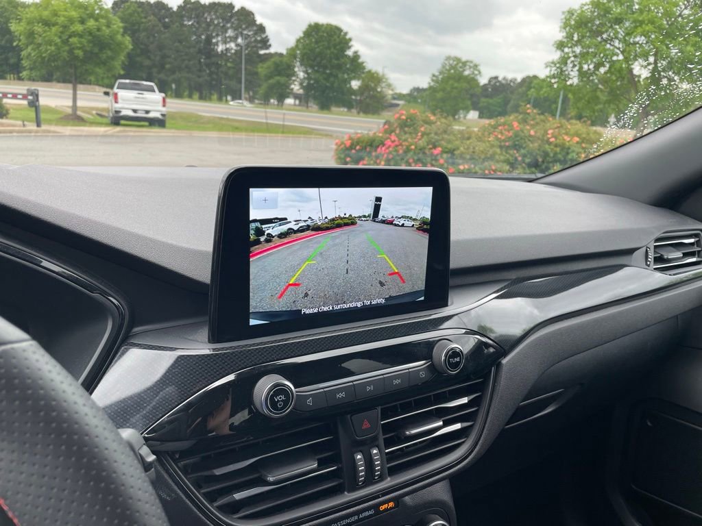 Used 2025 Ford Escape ST-Line FWD image 17