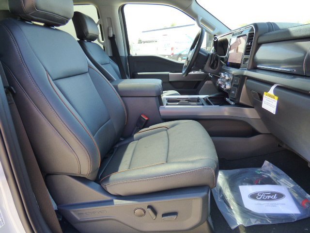 New 2025 Ford F350 Lariat w/ Lariat Ultimate Package image 13