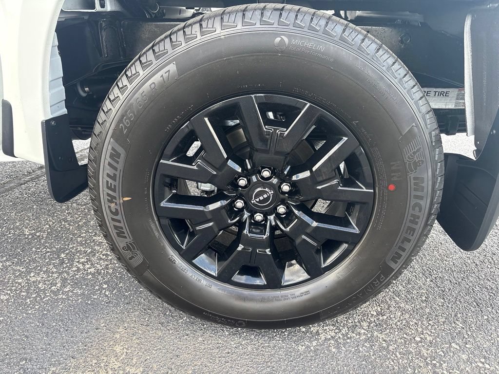 New 2027 Nissan Frontier SV w/ Tow Package AWD/4WD image 8