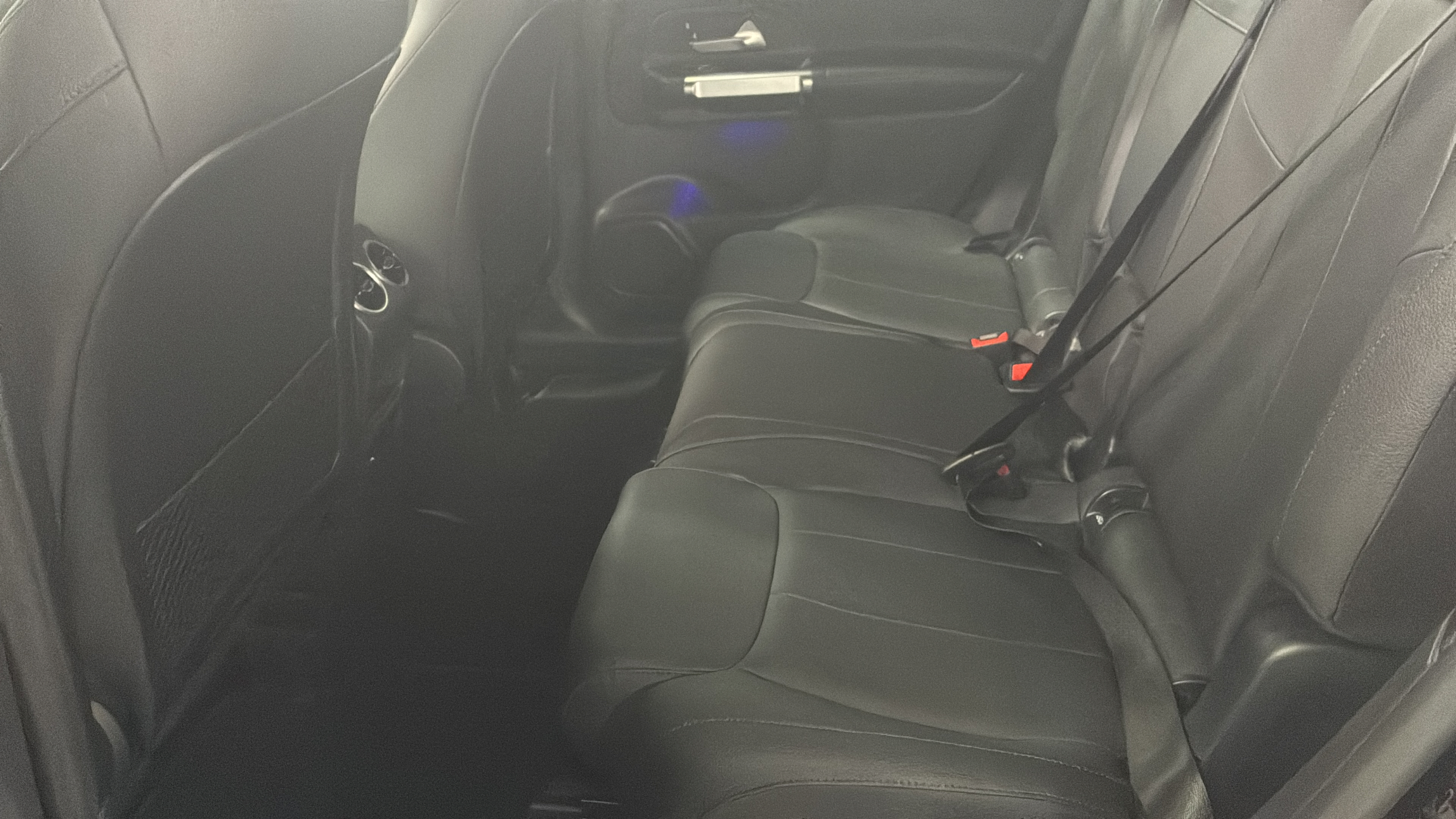Certified 2024 Mercedes-Benz GLB 250 image 21