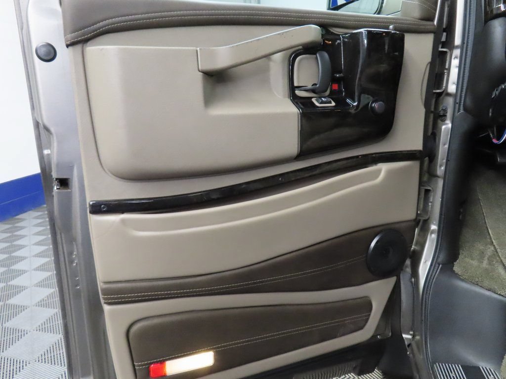 Used 2021 GMC Savana 2500 RWD image 53